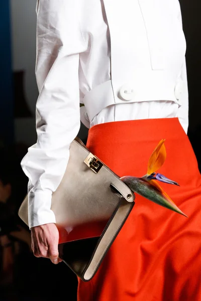 Look 10